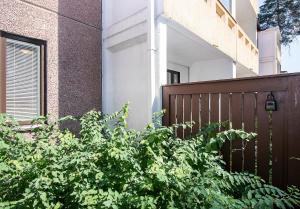 En have udenfor Guest Apartment Tuuttikuja