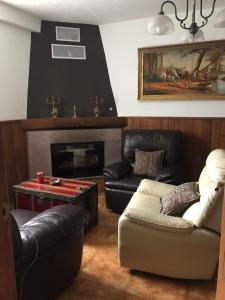 Imagen de la galería de Casa Rural Teodoro Barrio, en Aribe 44 fotos más