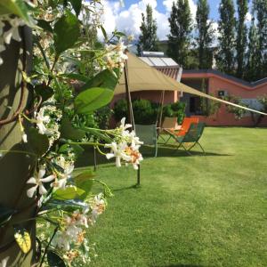 A garden outside Locanda di Alia - Hotel b&b -