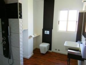 Koupelna v ubytování Casa Zoe + 44 fotografií