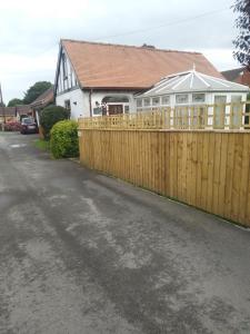 Bygningen som feriehuset ligger i