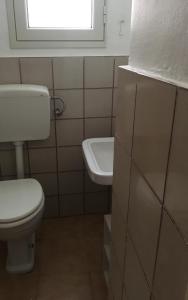 A bathroom at Al Baglio low cost