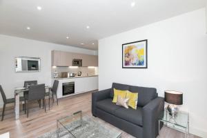 Gallery image of Deluxe Apartments By Heathrow in Harmondsworth