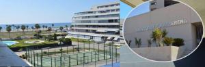 Basen w obiekcie Apartamento Lujo, Primera linea playa, Garaje, Wifi, Piscina climatizada lub w pobliżu