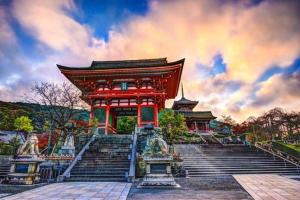 Taman di luar 京都二条城近く京町屋120年の歴史に泊まる