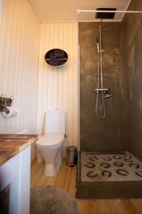 Bathroom sa Akurgerði Guesthouse 4 - Country Life Style