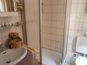 Koupelna v ubytování Ferienwohnung Collato - Boppard Zentrum am Marktplatz + 18 fotografií