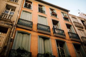 Photo de la galerie de l'établissement La Suite Romantique avec Jacuzzi au Cœur de Perpignan, à Perpignan