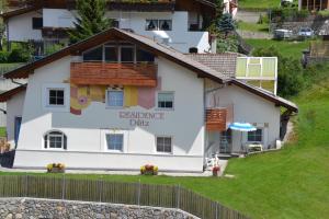 Budova, kde se aparthotel nachází