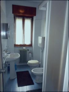 Koupelna v ubytování Albergo Motel Dosdè B&B