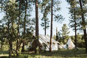 Loodusmaastik of the luxury tent lähedal