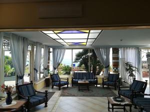 Posezení v ubytování Kalos Hotel