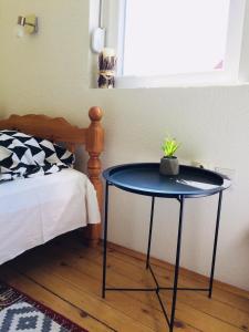 Ένα ή περισσότερα κρεβάτια σε δωμάτιο στο Apartmani Božana Vojinović