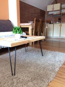 Η κουζίνα ή μικρή κουζίνα στο Apartmani Božana Vojinović