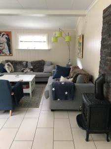 Gallery image of Koselig Landsbyhus i Nordfjord in Nordfjordeid