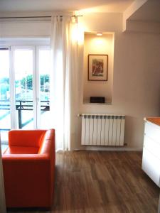 Gallery image of Bright apartment in Cagliari