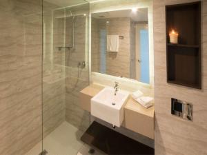 Koupelna v ubytování Novotel Wollongong Northbeach