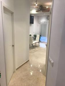 Zdjęcie z galerii obiektu Apartament Benalmadena Puerto Marina w mieście Benalmádena