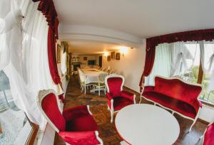 Photo de la galerie de l'établissement Cabana Dintre Vii, à Apoldu de Sus 75 autres photos