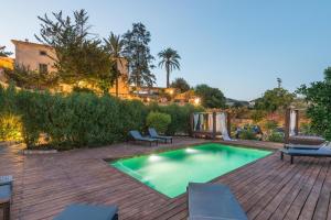 The swimming pool at or close to Hotel Turixant