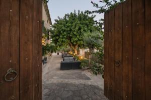 A garden outside Hotel Turixant