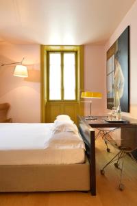 TV a/nebo společenská místnost v ubytování Petronilla - Hotel In Bergamo + 37 fotografií