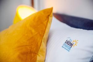 Posteľ alebo postele v izbe v ubytovaní Apartamenty Bliżej Morza