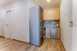 Kuchyň nebo kuchyňský kout v ubytování Two bedroom Apartment Paris