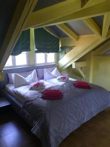 Ένα ή περισσότερα κρεβάτια σε δωμάτιο στο Alpchalet Oberstdorf +71 φωτογραφίες