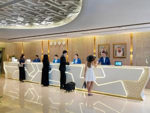 Zdjęcie z galerii obiektu Two Seasons Hotel & Apartments w Dubaju