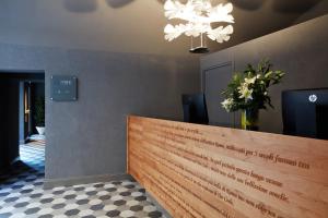 Foto Roomas asuva majutusasutuse The Code Hotel galeriist