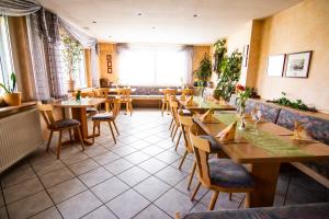 En restaurant eller et andet spisested på Landgasthof Hotel Will