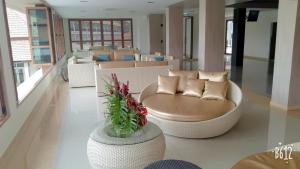 Green Lake Resort - SHA Extra Plus Certified的休息区