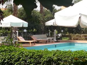 Almounia Hotel & Spa内部或周边的泳池