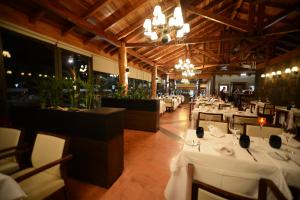 ห้องอาหารหรือที่รับประทานอาหารของ Iguazu Jungle Lodge
