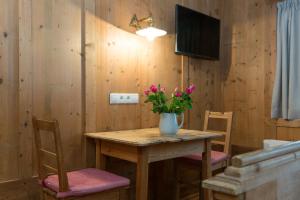 TV a/nebo společenská místnost v ubytování Garni Bachlerhof