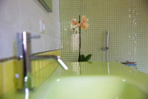 Koupelna v ubytování Il Giardino del Saraceno House