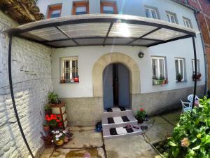 Exteriér nebo vchod ubytování Kulla Dula Guesthouse