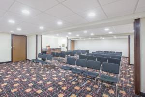 Gallery image of Ramada by Wyndham Tulsa in Tulsa