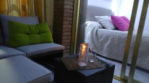 A seating area at Residencial Colibrí