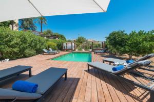 The swimming pool at or close to Hotel Turixant