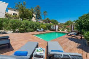 The swimming pool at or close to Hotel Turixant