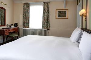 Best Western The George Hotel, Swaffhamにあるベッド