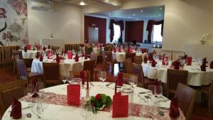 Εστιατόριο ή άλλο μέρος για φαγητό στο Hosser's Hotel Restaurant +2 φωτογραφίες