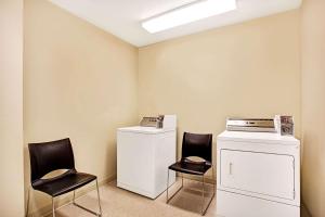 Foto dalla galleria di Super 8 by Wyndham Lachenaie/Terrebonne a Terrebonne