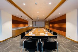 ibis Chennai Sipcot - An Accor Brand商务区和/或会议室