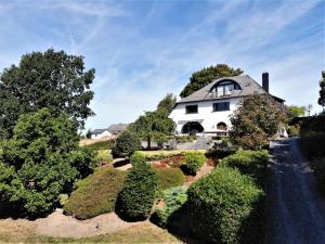 Φωτογραφία από το άλμπουμ του Les Alisiers σε Nadrin +36 φωτογραφίες