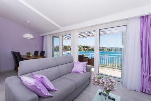 Balkón alebo terasa v ubytovaní Villa Rozana - Beachfront Wellness Retreat