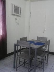 Afbeelding uit fotogalerij van JS3 Studio Apartments in Legazpi +23 foto's