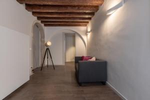 A seating area at Il Pozzo Magico